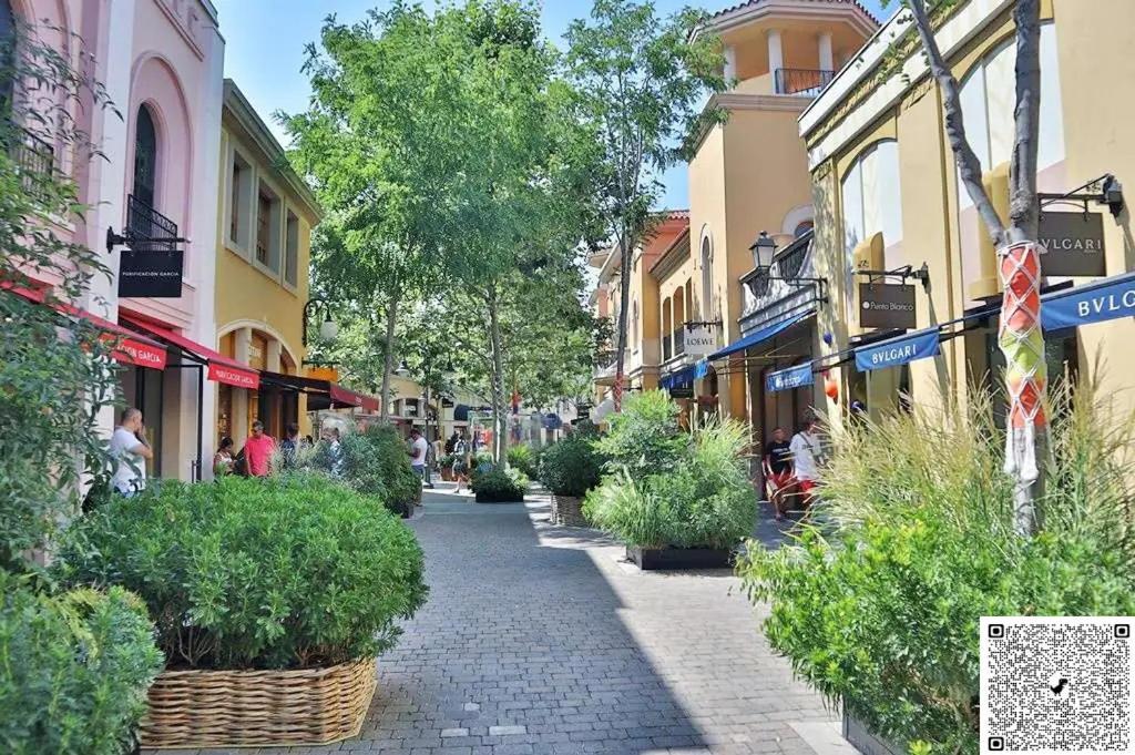 Apartamento Las Rozas Centro Con Parking Incluido Exterior foto